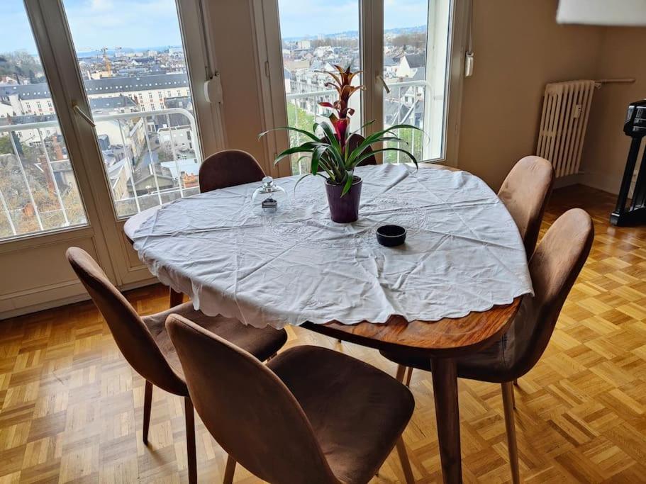 Superbe Appartement Lumineux Avec Vue Imprenable Τουρ Εξωτερικό φωτογραφία